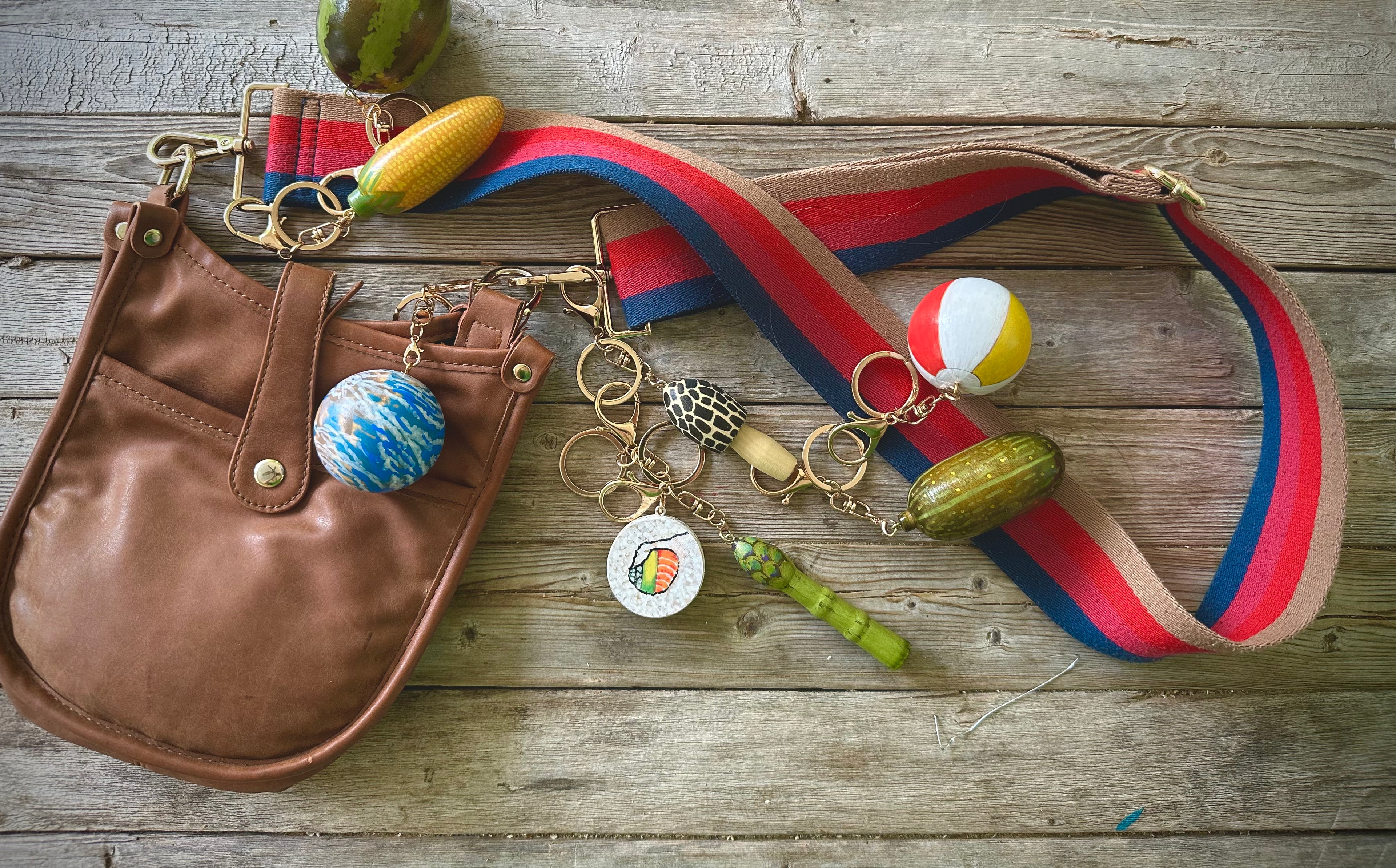 WOOD PURSE CHARMS/ KEYCHAINS